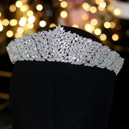 ASNORA Classic CZ Cubic Zirconia Bridal Wedding Headdress Crown Headband Womens Party Jewelry Acces