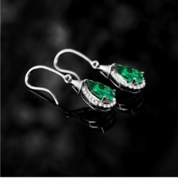 Elegant long earrings with green crystal - 925 sterling silverEarrings