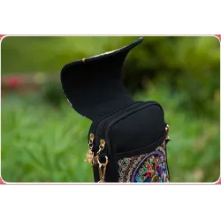Embroidery - Floral - Shoulder bagsBags