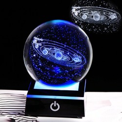 3D Kugel mit 8 Planeten - Kristallkugel mit Basis - Lasergraviert - LED Nachtlicht - 8cm
