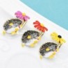 Igel mit einer Blume - Brosche