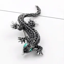 Vintage brooch with crystal lizardBrooches