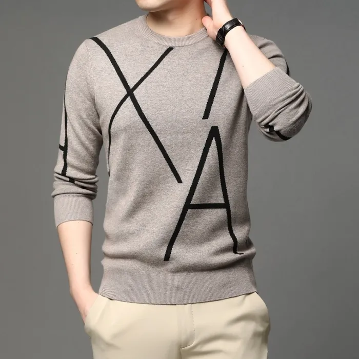Eleganter Strickpullover - großer Buchstabendruck