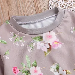Klassisches Set für Kinder - Langarmpullover - Hose - mit Blumendruck