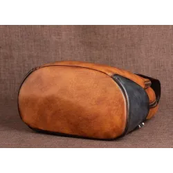 Retro-Rucksack für Damen - florale Prägung - echtes Leder - großes Fassungsvermögen
