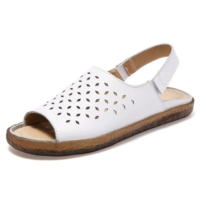 Modische flache Sandalen - offene Spitze / Ferse