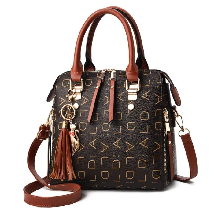 Luxurious handbag - with shoulder strap - leatherHandbags