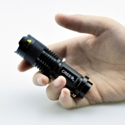 Leistungsstarke taktische Taschenlampe - LED - 3 Modi - Zoombar - 1 - 6 Stück