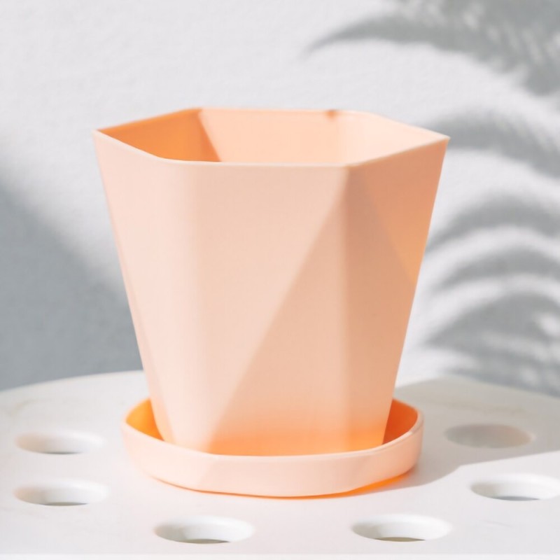 Geometric flower pot - plastic resinGarden