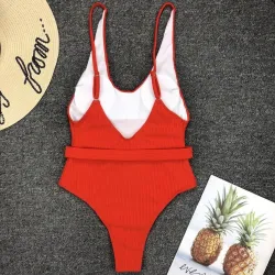 Sexy einteiliger gerippter Badeanzug - brasilianischer Monokini - mit Gürtel