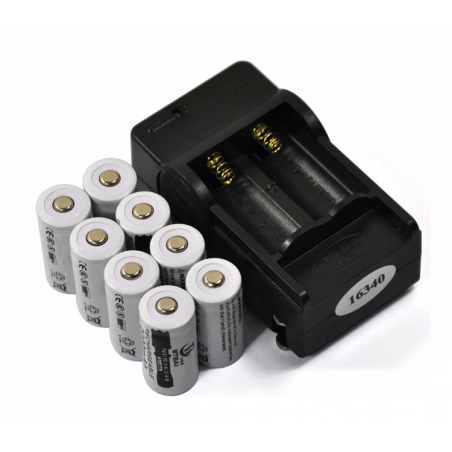 CR123A 16340 - 2200mAh 3.7V li-ion rechargeable battery 8 pieces / 16340 chargerBattery