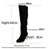 Kniehohe Wildlederstiefel - dicker Absatz