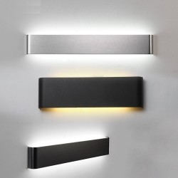 Moderne LED-Wandleuchte aus Aluminium