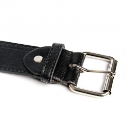 Schwarzer Ledergürtel - mit Kugeln / Nieten - Unisex - 110 cm