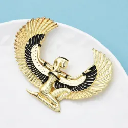 Große ägyptische Fee - fliegender Adler - goldene Brosche