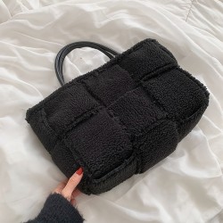 Trendige Plüschhandtasche - großes Fassungsvermögen