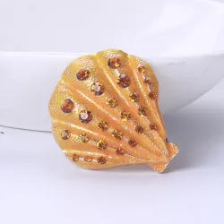 Crystal shell - elegant broochBrooches
