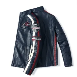 Kurze Lederjacke - dekorative Aufnäher