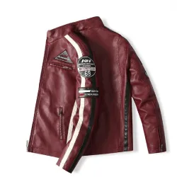 Kurze Lederjacke - dekorative Aufnäher