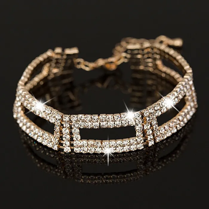 Elegantes breites Kristallarmband