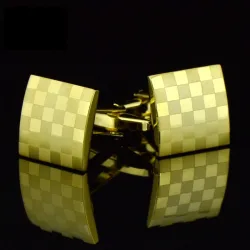 Quadratische goldene Manschettenknöpfe – Laserkaromuster