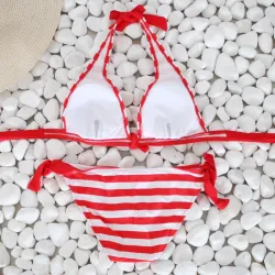 Sexy gestreiftes Bikini-Set