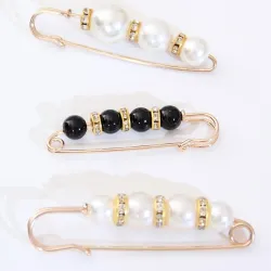 Elegant brooch - safety pin - with black / white pearls - 3 piecesBrooches