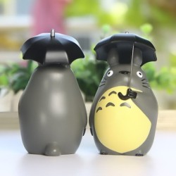 Mini-Totoro-Spielzeug – Figur mit Regenschirm