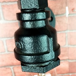 Amerikanische Industrierohr-Wandlampe aus Eisen