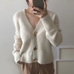 Modischer weicher Cardigan – lockerer Kurzpullover – mit Knöpfen – Nerzkaschmir