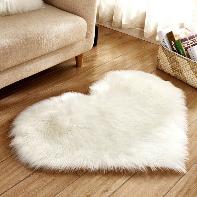 Herzförmiger Teppich 40 * 50 cm