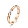 Eleganter Ring mit Kristall - Edelstahl