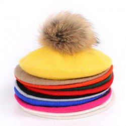 Elegantes Beret mit Pelz Pom-Pom