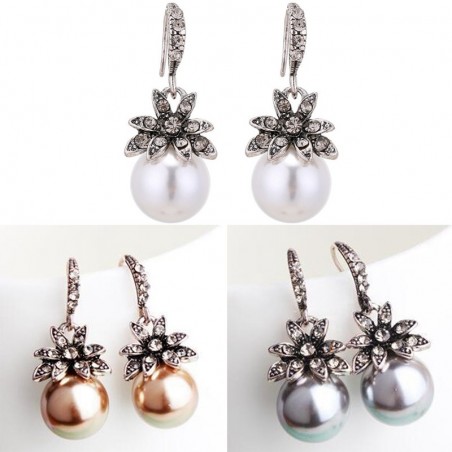 Vintage luxury earrings with crystal flower & pearl