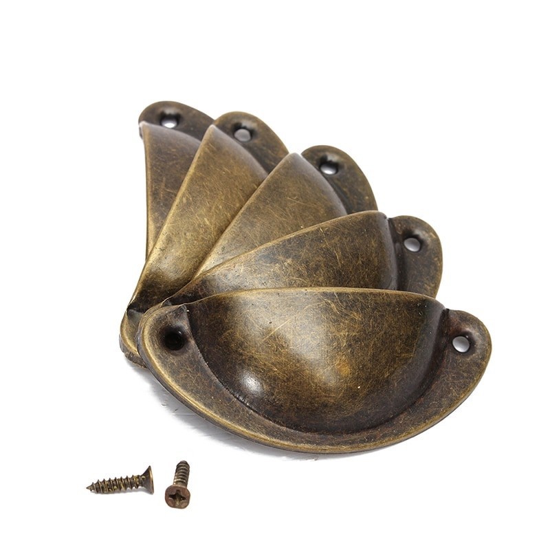 Shell shaped furniture handles with screws - 8 piecesFurniture